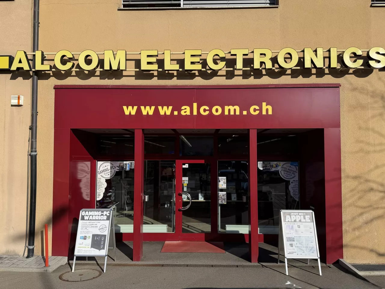 Ladenbilder ALCOM Electronics Lachen