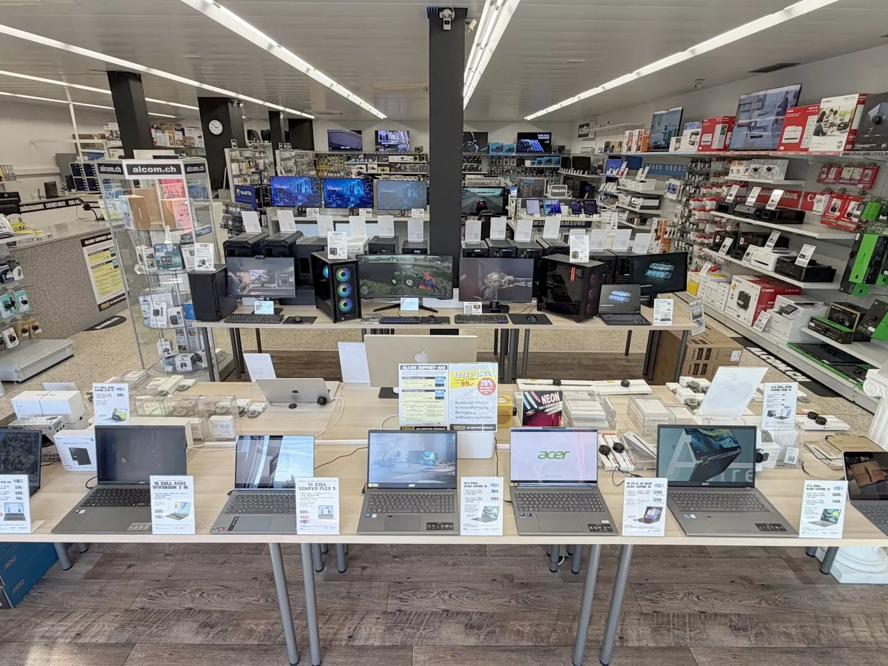 Ladenbilder ALCOM Electronics Lachen