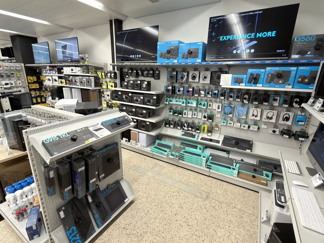 Ladenbilder ALCOM Electronics Lachen
